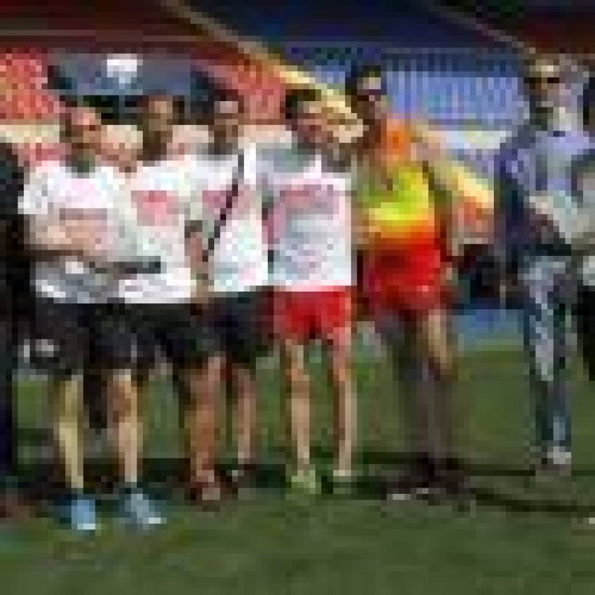 Búscate en la llegada al Estadio de la Volta a Peu del Levante UD