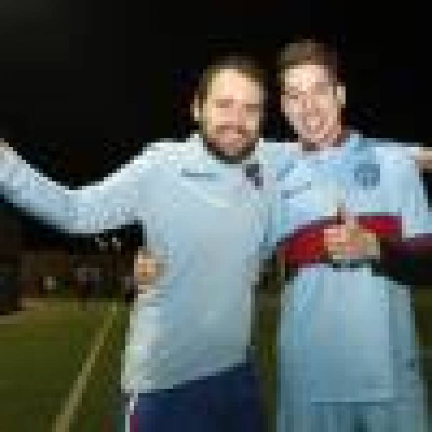 Pablo Andújar y Javier Martínez disfrutan de un entrenamiento muy especial con Levante UD EDI