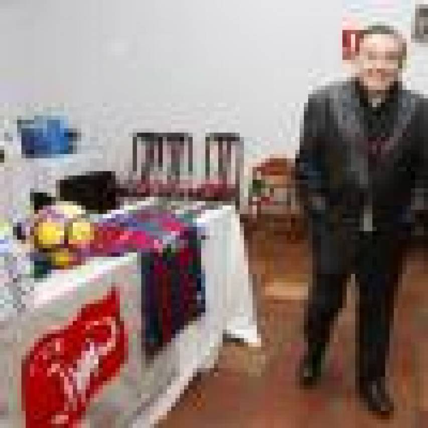 Todos los premiados del  IITorneo de Golf en el Club Escorpión los tienes aquí
