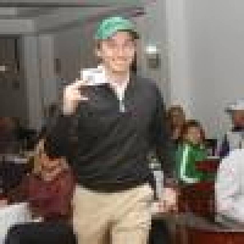 Todos los premiados del  IITorneo de Golf en el Club Escorpión los tienes aquí