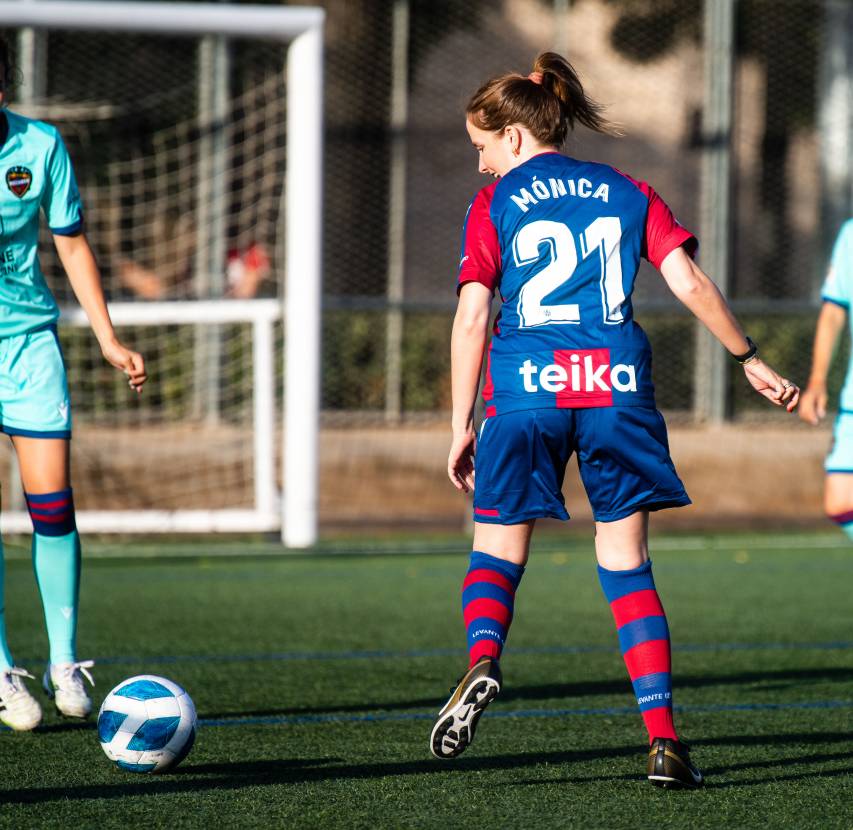 Galeria: les millors imatges de l¡exhibició per la inclusió i la igualtat per la València Cup Girls