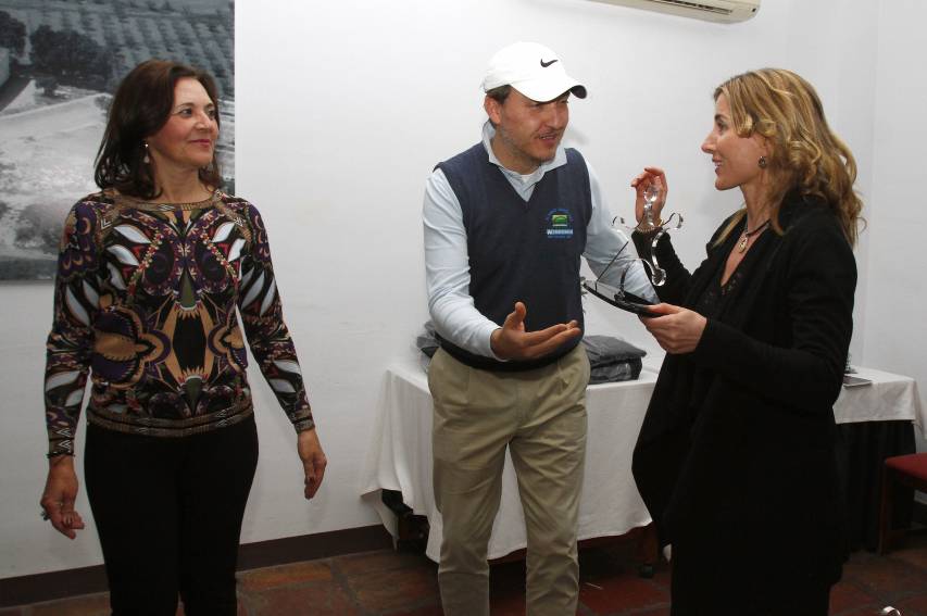 Todos los premiados del  IITorneo de Golf en el Club Escorpión los tienes aquí