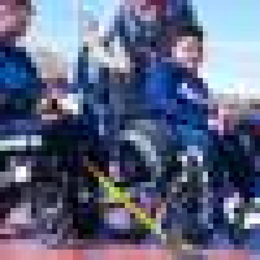 Imatges del 2x1 al CEIP Tomàs de Villarroya: xarrada Di_Capacitat i exhibició de Levante UD Masclets