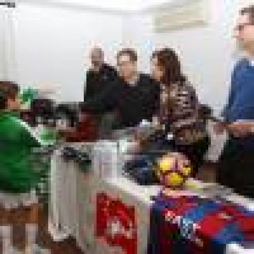 Todos los premiados del  IITorneo de Golf en el Club Escorpión los tienes aquí