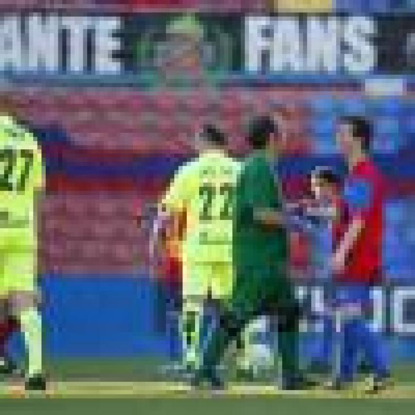 Las mejores imágenes de la III Jornada de convivencia entre el Levante UD EDI y empleados del BBVA
