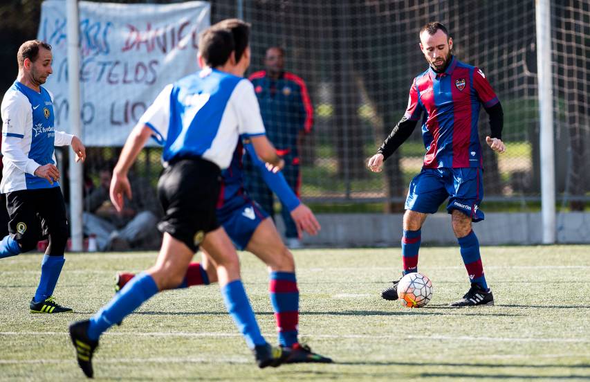 No te pierdas las mejores imágenes del estreno de la sección de fútbol paralímpico del Levante UD