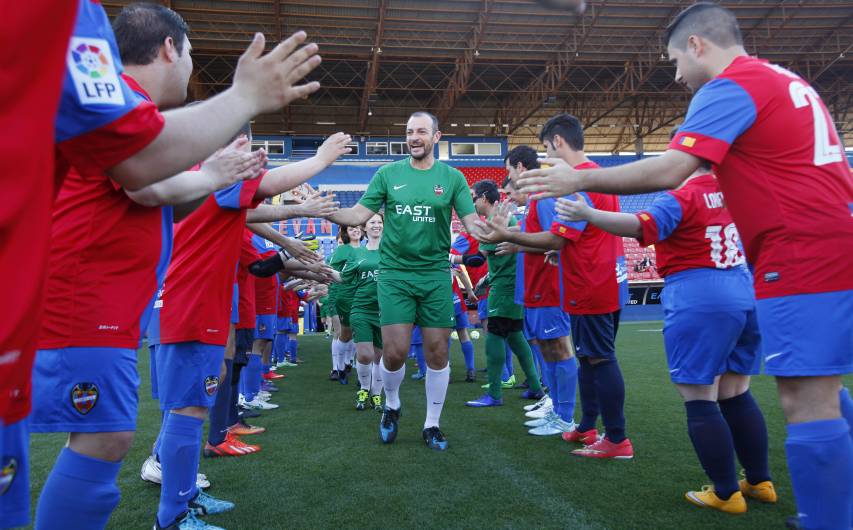 Las mejores imágenes de la III Jornada de convivencia entre el Levante UD EDI y empleados del BBVA